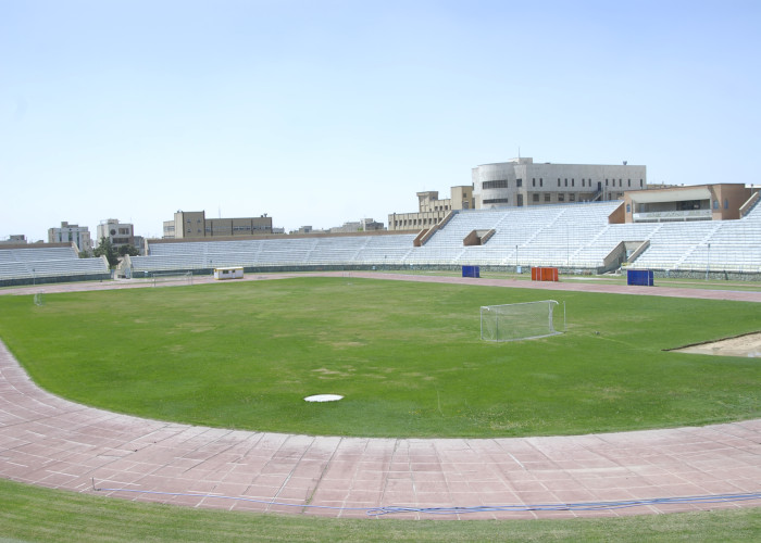 زمین چمن محل تدریس واحد فوتبال 